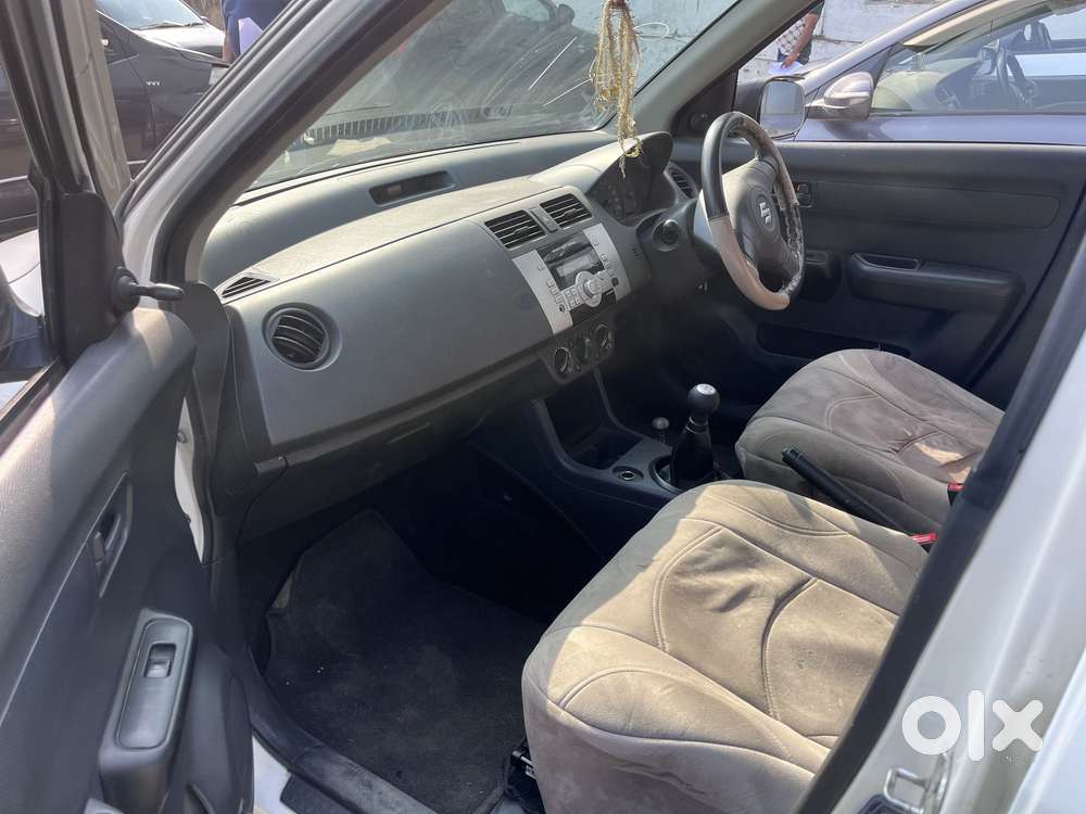 Maruti Suzuki Swift Dzire Tour, 2012, Petrol