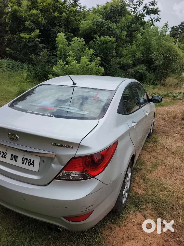 Hyundai Verna 1.6 S 2012