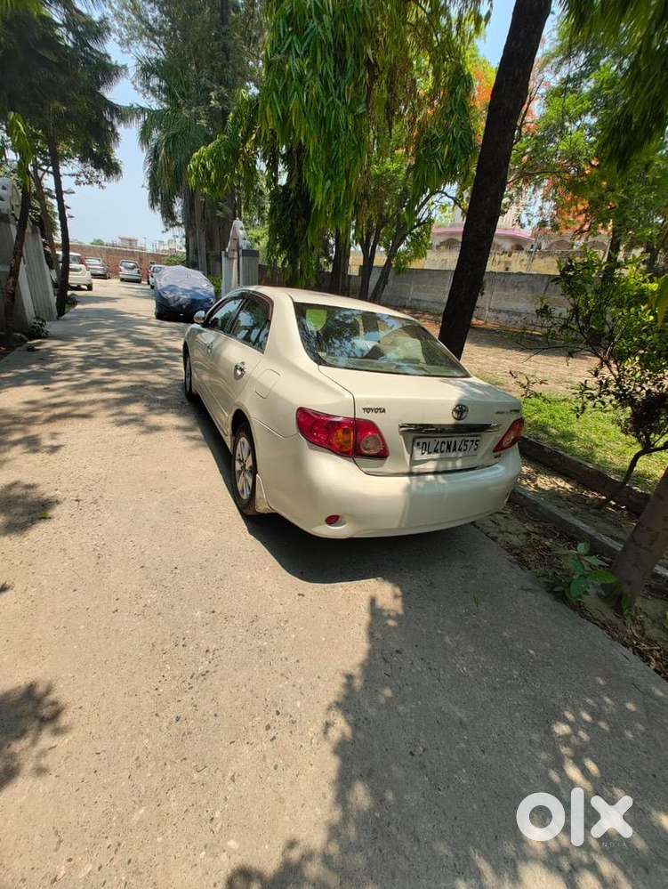 Toyota Corolla Altis 2011 Cng & Hybrids Well Maintained