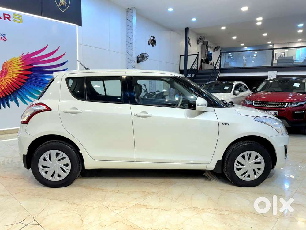 Maruti Suzuki Swift Vxi + Manual, 2016, Petrol