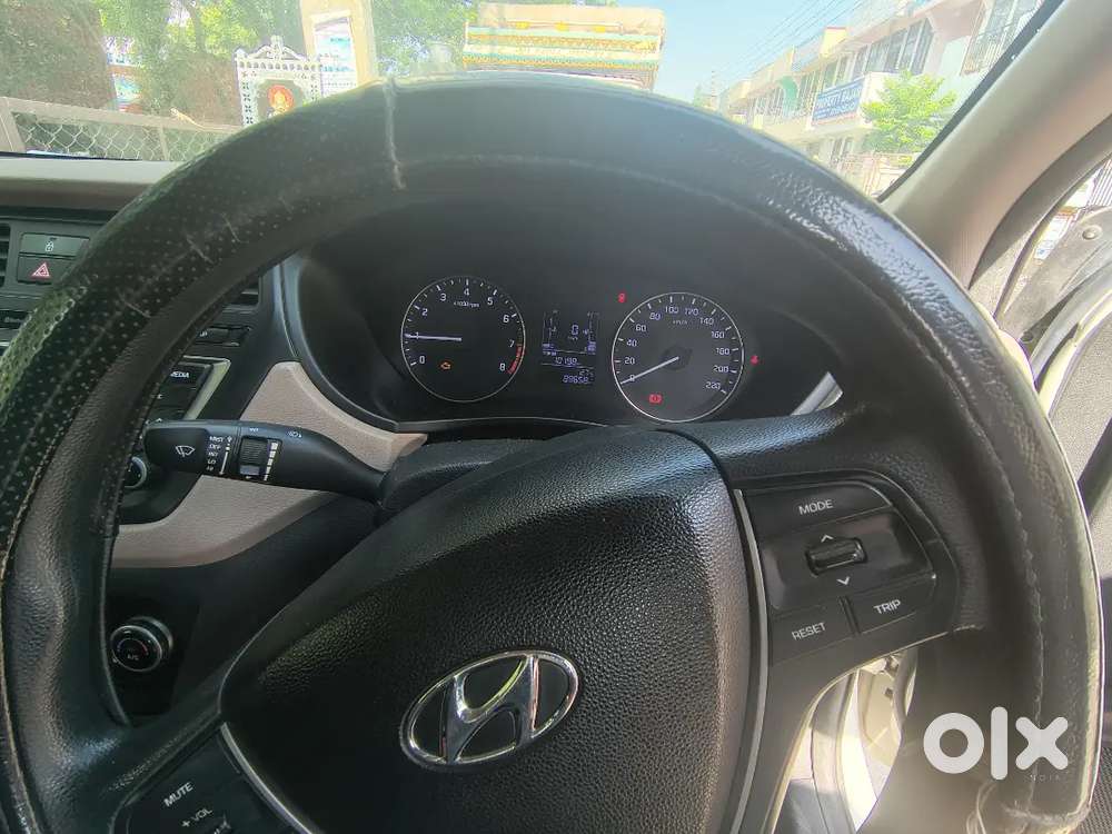 Hyundai Elite I20 2016 Petrol 90000 Km Driven