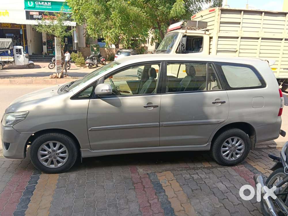 Toyota Innova Diesel 2012