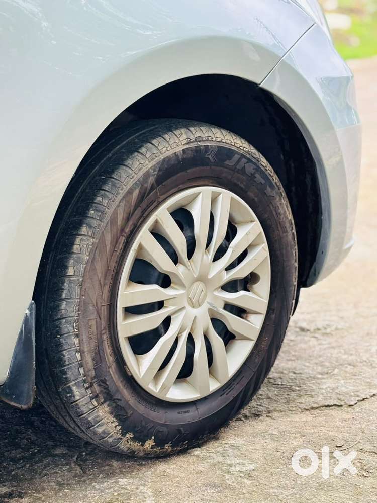 Maruti Suzuki Dzire 1.2 Vxi, 2024, Petrol
