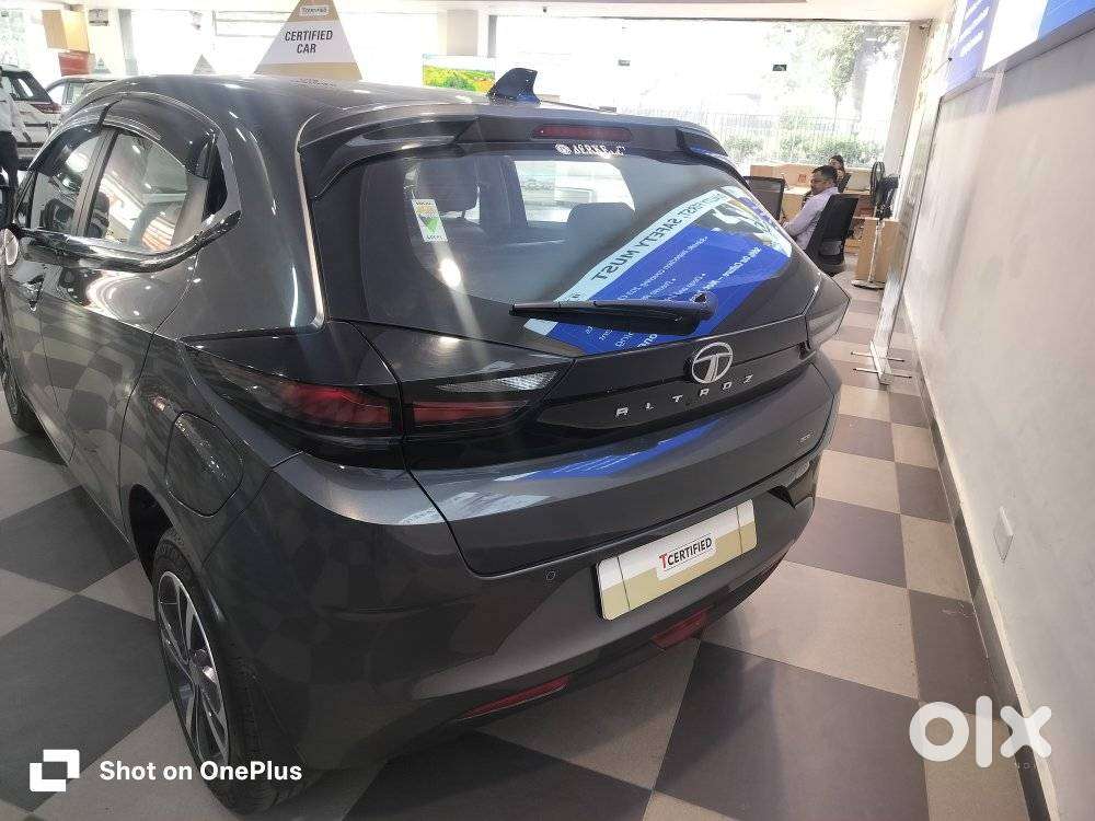 Tata Altroz 1.2 Xz Plus Rtn Dct, 2023, Petrol