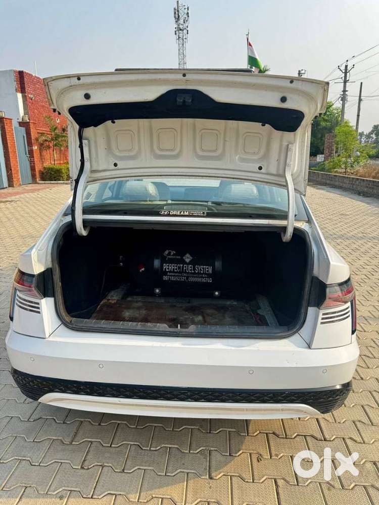 Hyundai Verna Vtvt 1.6 Sx, 2023, Cng & Hybrids