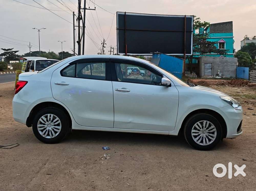 Maruti Suzuki Swift Dzire Vxi Optional, 2020, Petrol