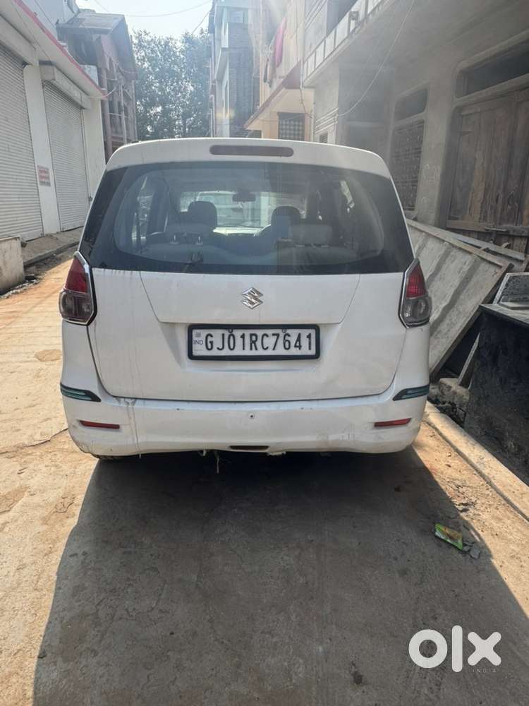 Maruti Suzuki Ertiga 2013 Diesel 100000 Km Driven
