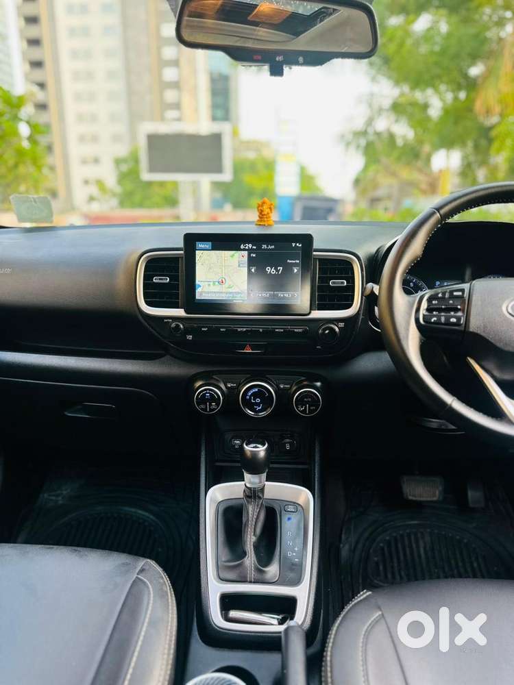 Hyundai Venue 1.0 Sx (o) Turbo Dct, 2019, Petrol