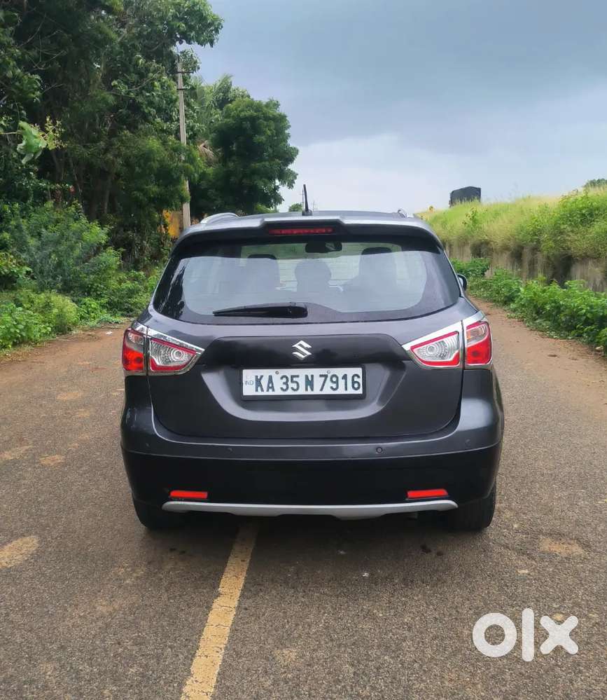 Maruti Suzuki S-cross 1.3 Alpha Topend Model