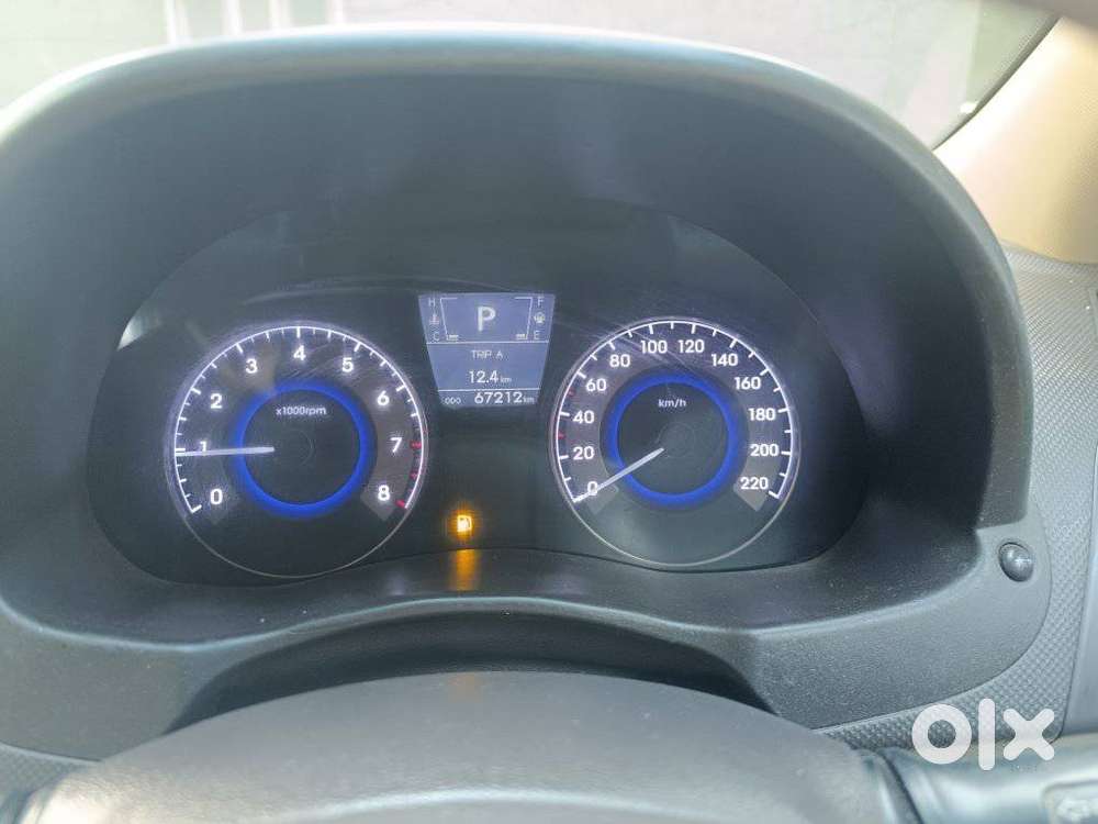 Hyundai Verna 1.6 Sx (o) Vtvt At, 2013, Petrol