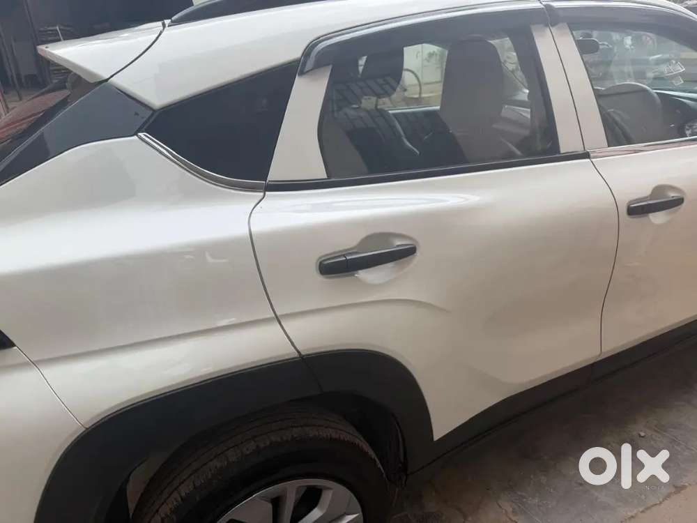 Maruti Suzuki Fronx Sigma 2025