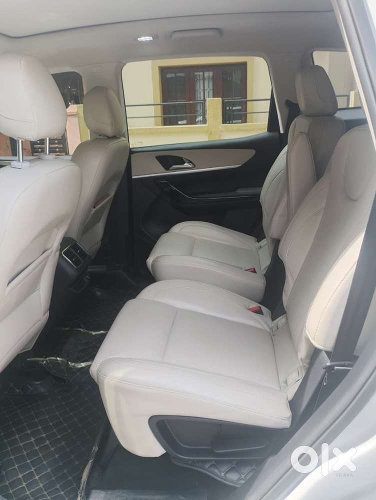 Mahindra Xuv700 2.2 Ax 7 Diesel Mt Luxury Pack Str, 2024, Diesel