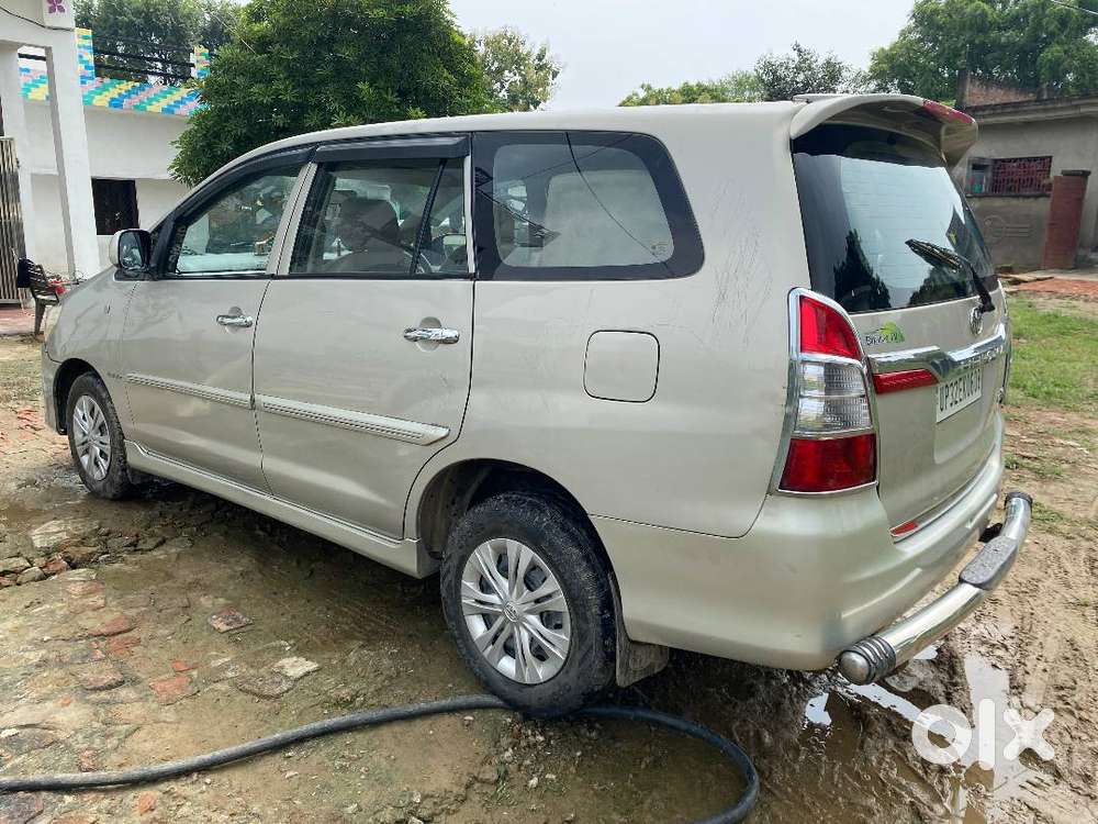 Toyota Innova 2.5 G 2012