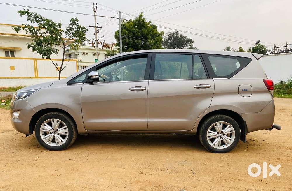 Toyota Innova Crysta Zx 2.4 Diesel 7 Seater, 2016, Diesel