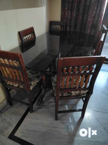 Old dining discount table set olx