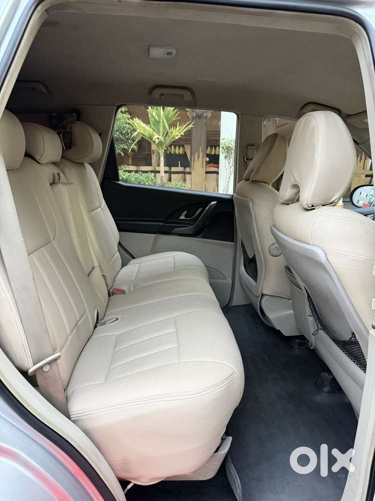 Mahindra Xuv500 W8 At, 2016, Diesel