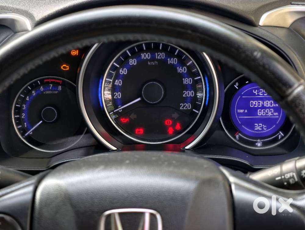 Honda Jazz 1.5 V I Dtec, 2016, Petrol
