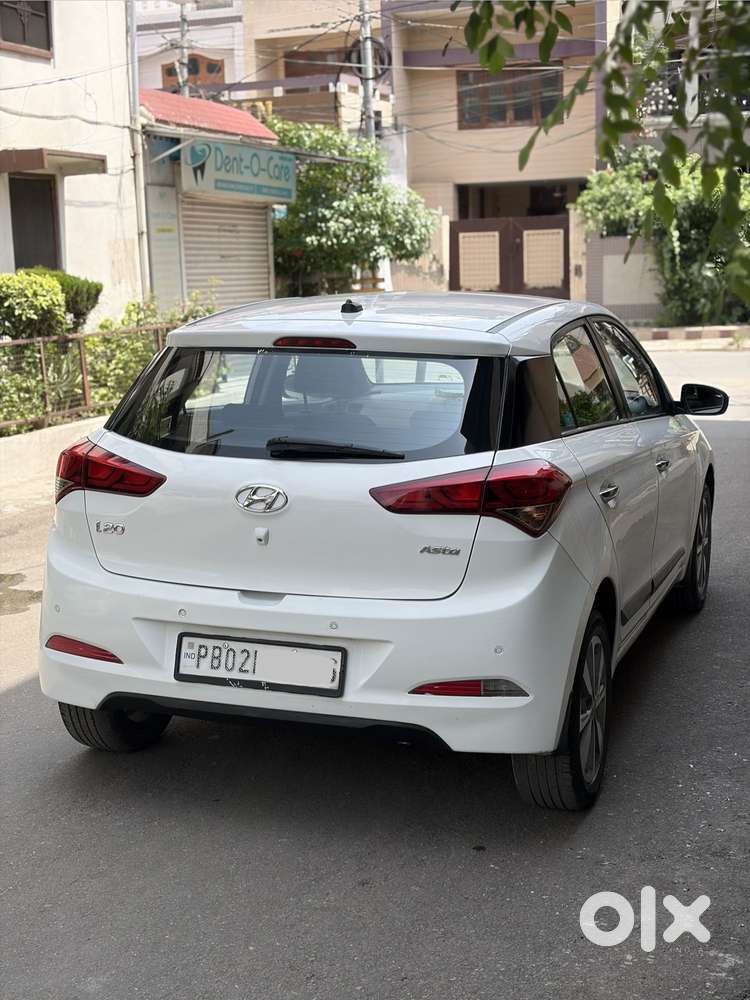 Hyundai I20 Petrol Asta Option, 2017, Petrol