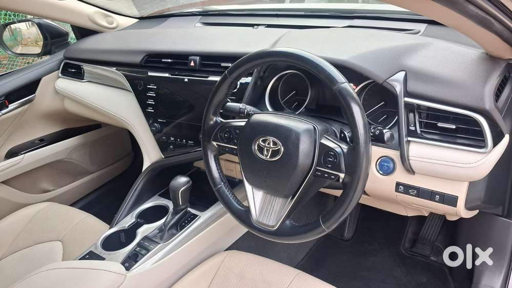 Toyota Camry Hybrid, 2020, Petrol