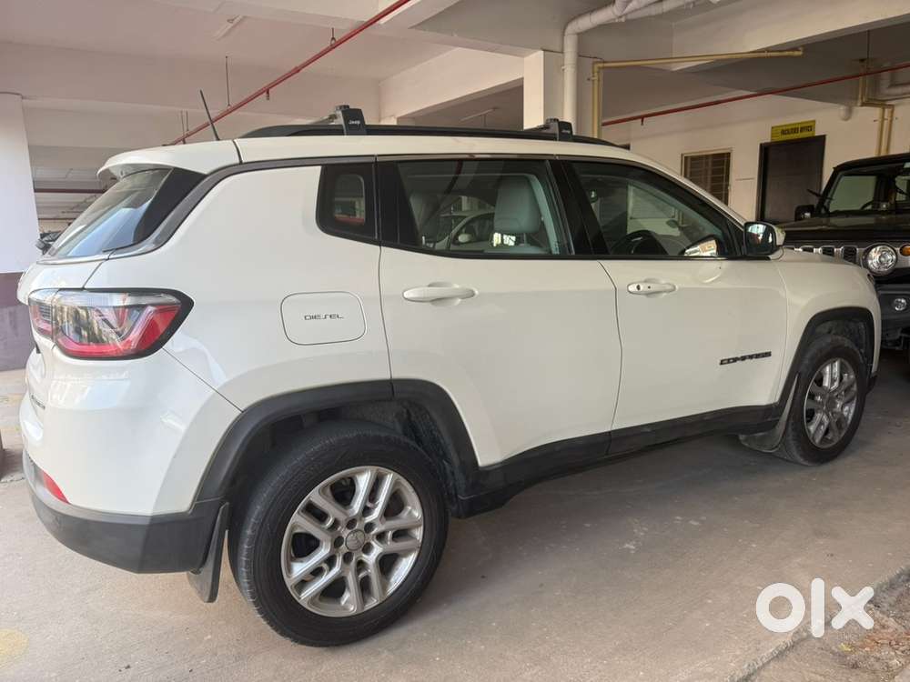 Jeep Compass 2017 Diesel 4x4 63400 Km Driven
