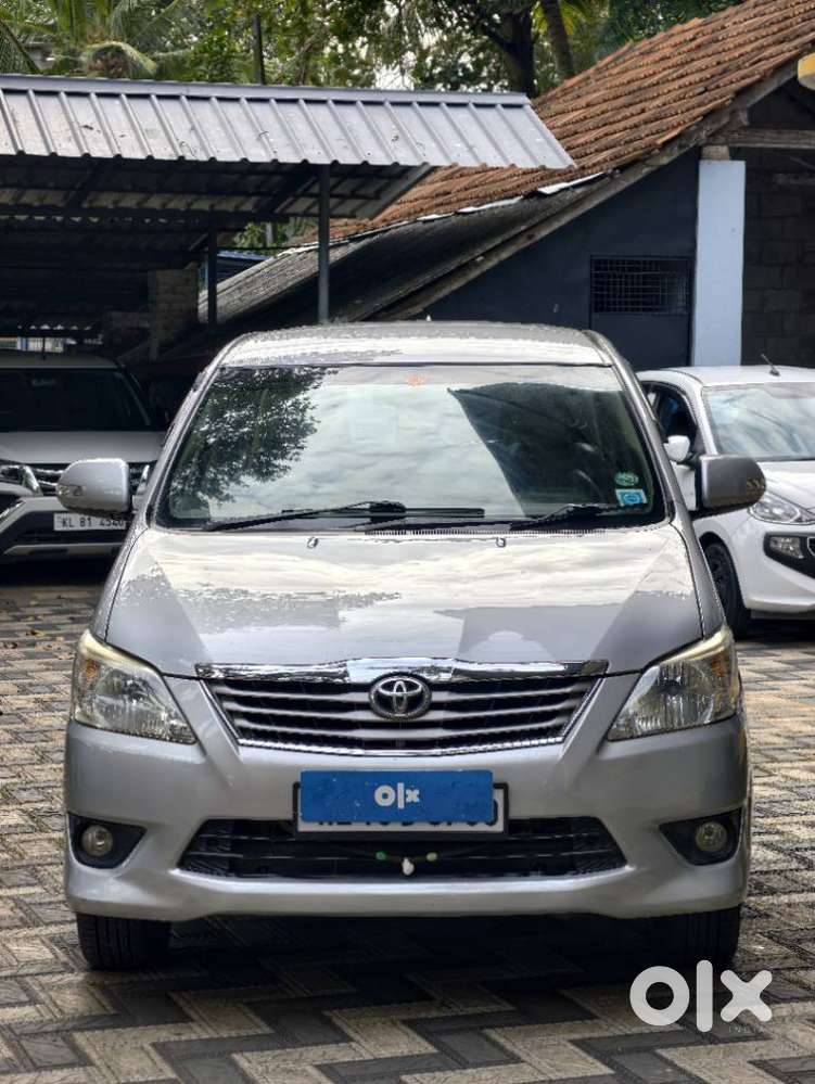 Toyota Innova 2.0 V, 2013, Diesel