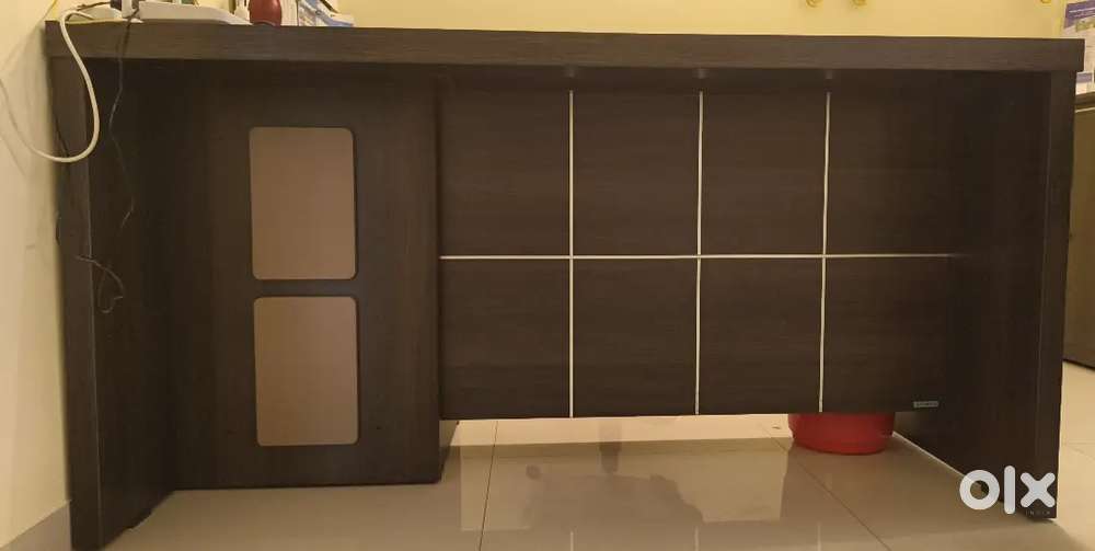 Lanx Executive Table Set With Side Storage