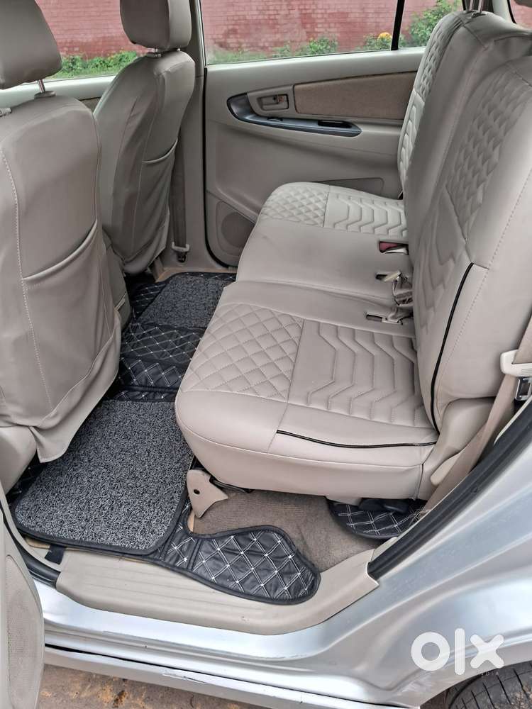 Toyota Innova 2.5 G (diesel) 8 Seater, 2014, Diesel