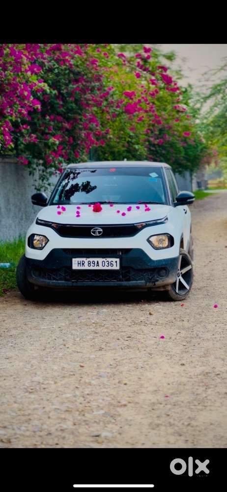 2023 Tata Punch Rhythm Icng