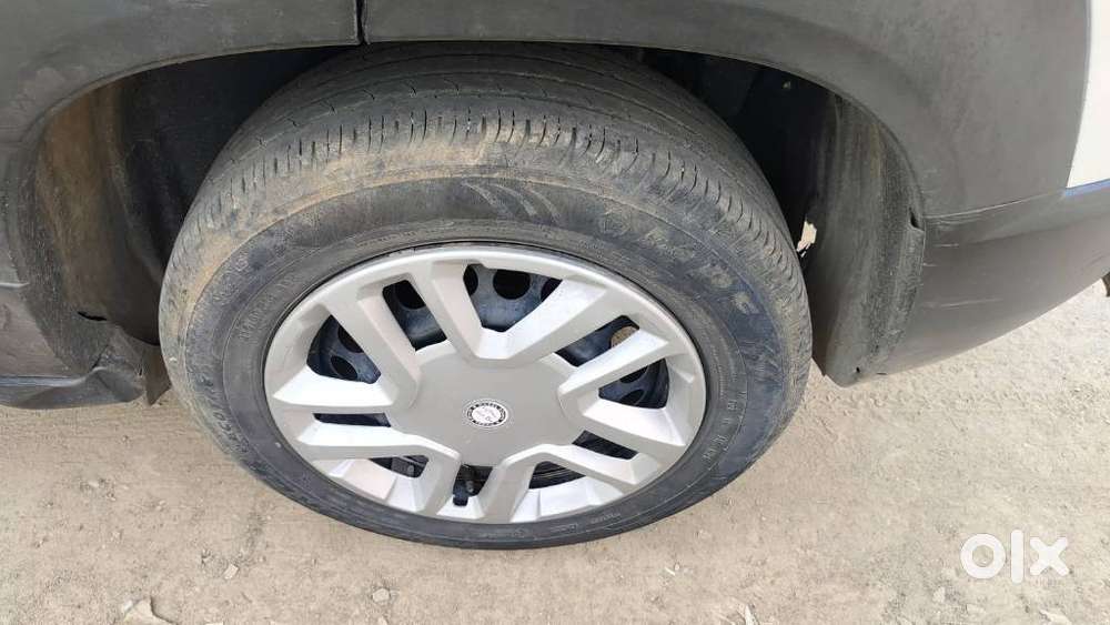 Maruti Suzuki Brezza 1.5 Lxi Smart Hybrid, 2022, Petrol