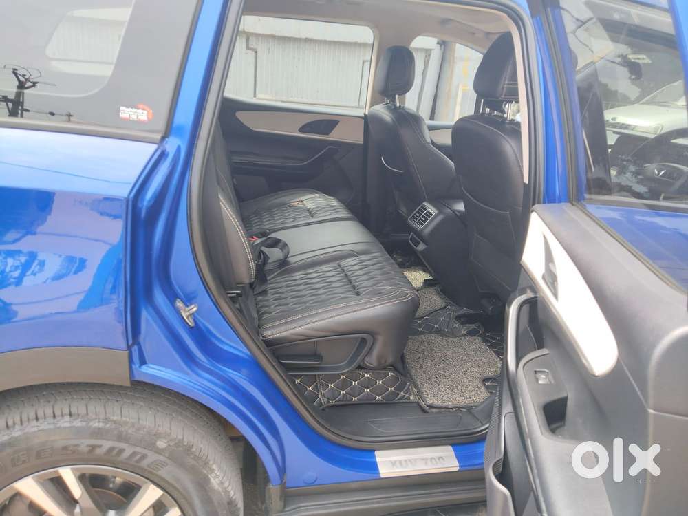 Mahindra Xuv700 2.0 Ax 5 Petrol Mt 7 Str, 2022, Petrol