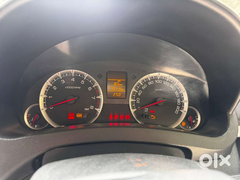 Maruti Suzuki Swift Vxi Optional, 2017, Petrol