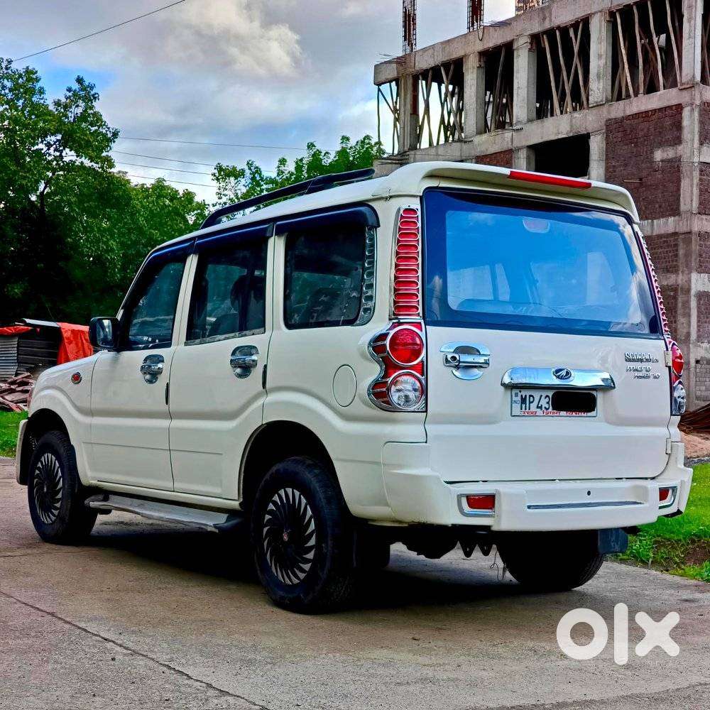 Mahindra Scorpio, 2014