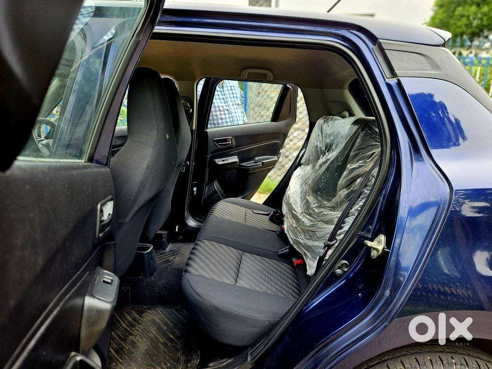 Maruti Suzuki Swift 1.2 Lxi (o), 2022, Petrol