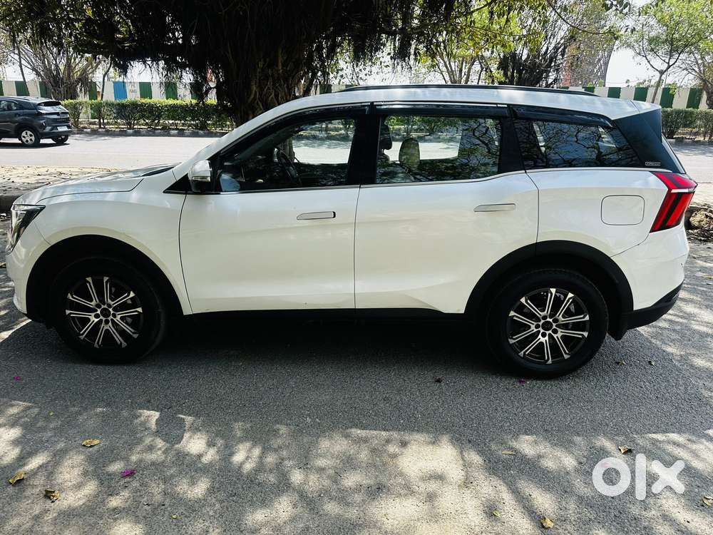 Mahindra Xuv700 2.0 Ax 7 Petrol At Luxury Pack Str, 2025, Diesel