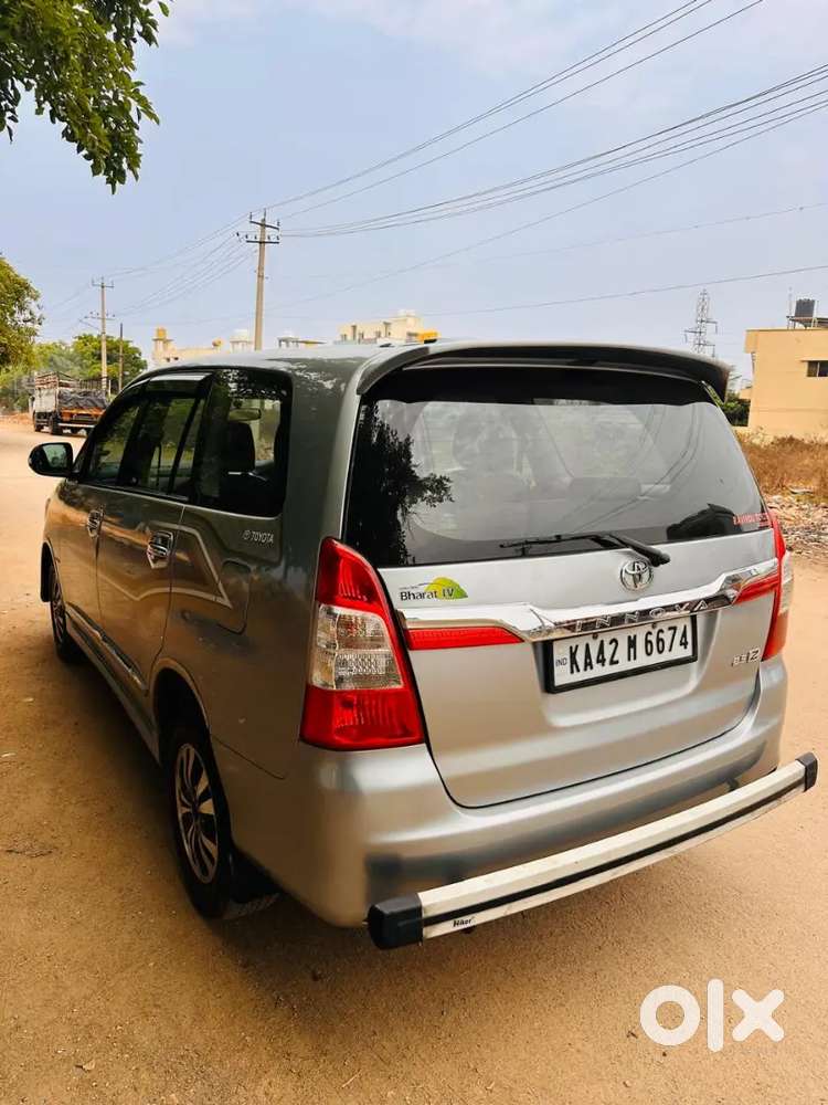 Toyota Innova 2015 Diesel 176000 Km Driven
