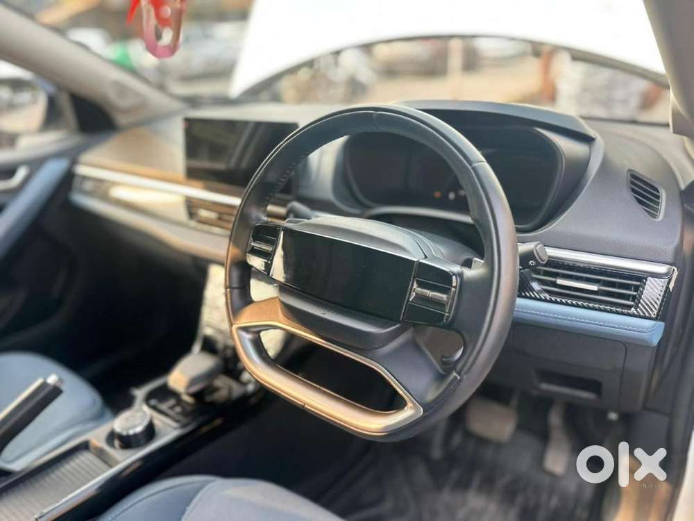 Tata Curvv Automatic Petrol