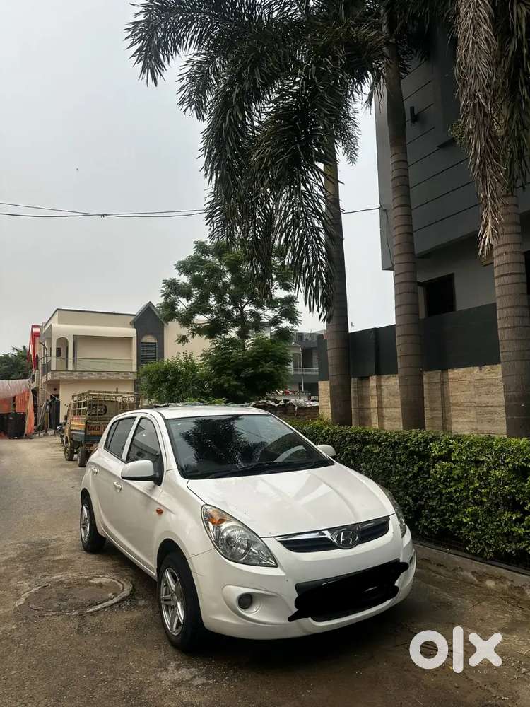 Hyundai I20 2011 Petrol Well Maintained