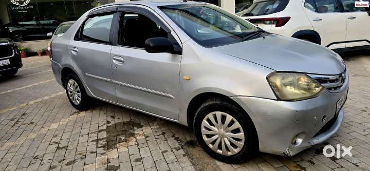Toyota Etios Liva G, 2011, Petrol