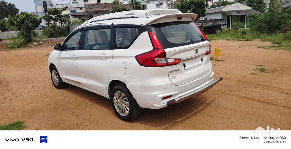 Maruti Suzuki Ertiga 2023 Cng & Hybrids 130000 Km Driven
