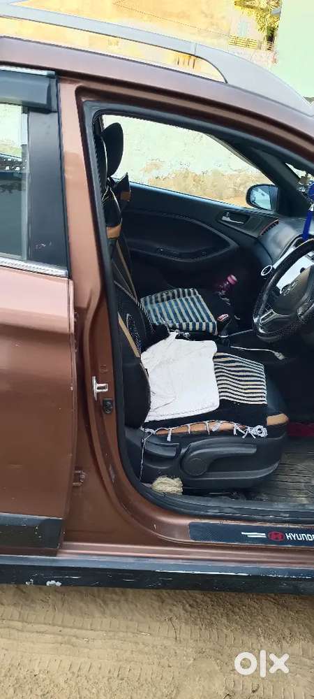 चारों टायर नए