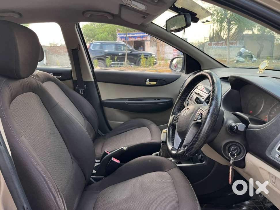Hyundai I20 1.4 Asta (o) Crdi, 2012, Diesel