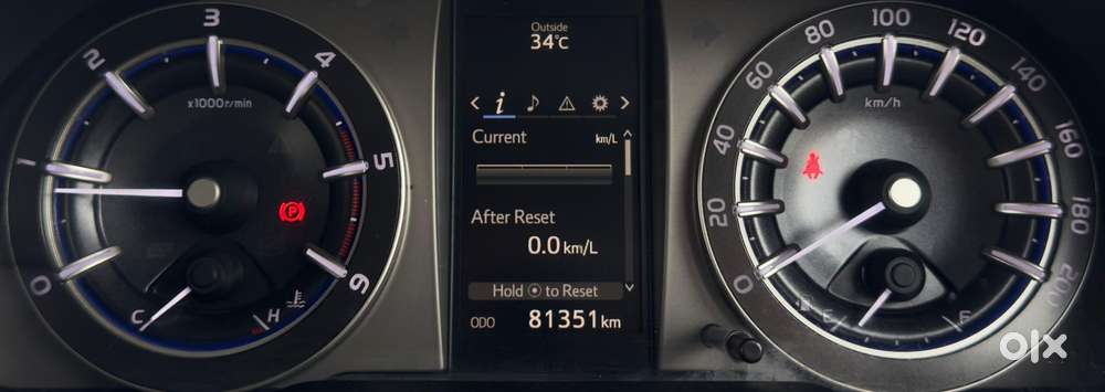 Toyota Innova Crysta 2.4 V 8 Str, 2017, Diesel