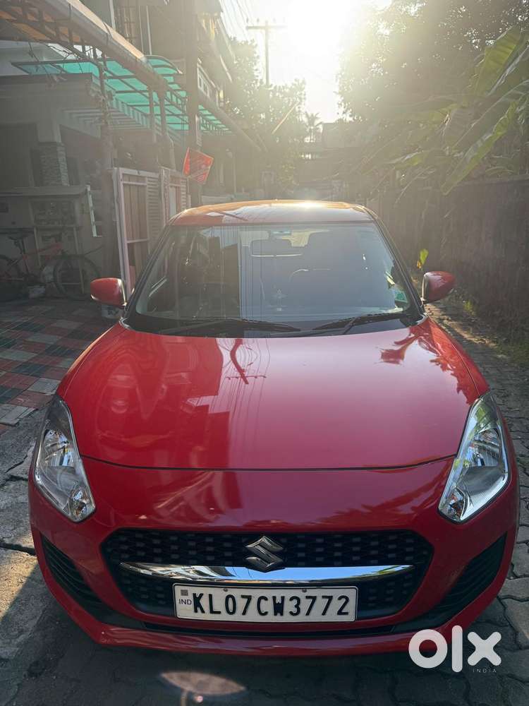 Maruti Suzuki Swift Vxi + Manual, 2021, Petrol