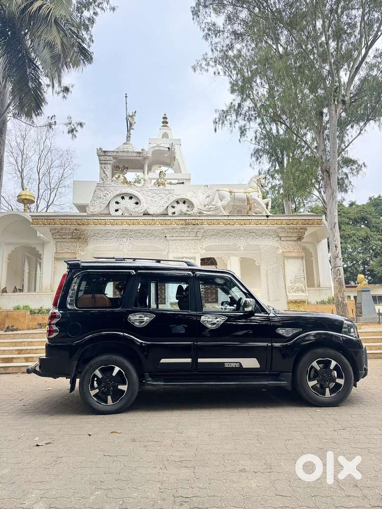 Mahindra Scorpio Classic 2.2 S 11 Mt 7 Str, 2024, Diesel