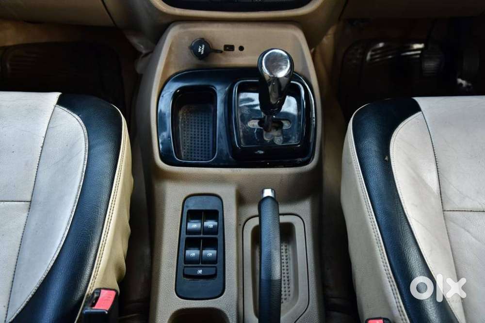 Mahindra Tuv 300 T8 Amt, 2017, Diesel