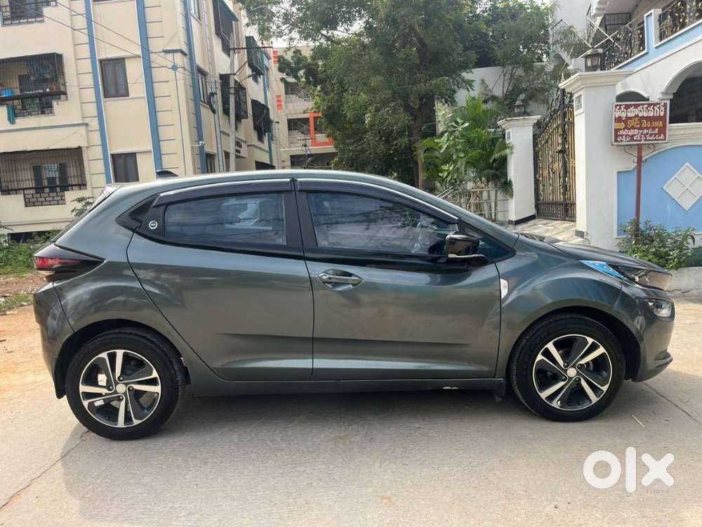 Tata Altroz Xz Plus (s), 2024, Petrol