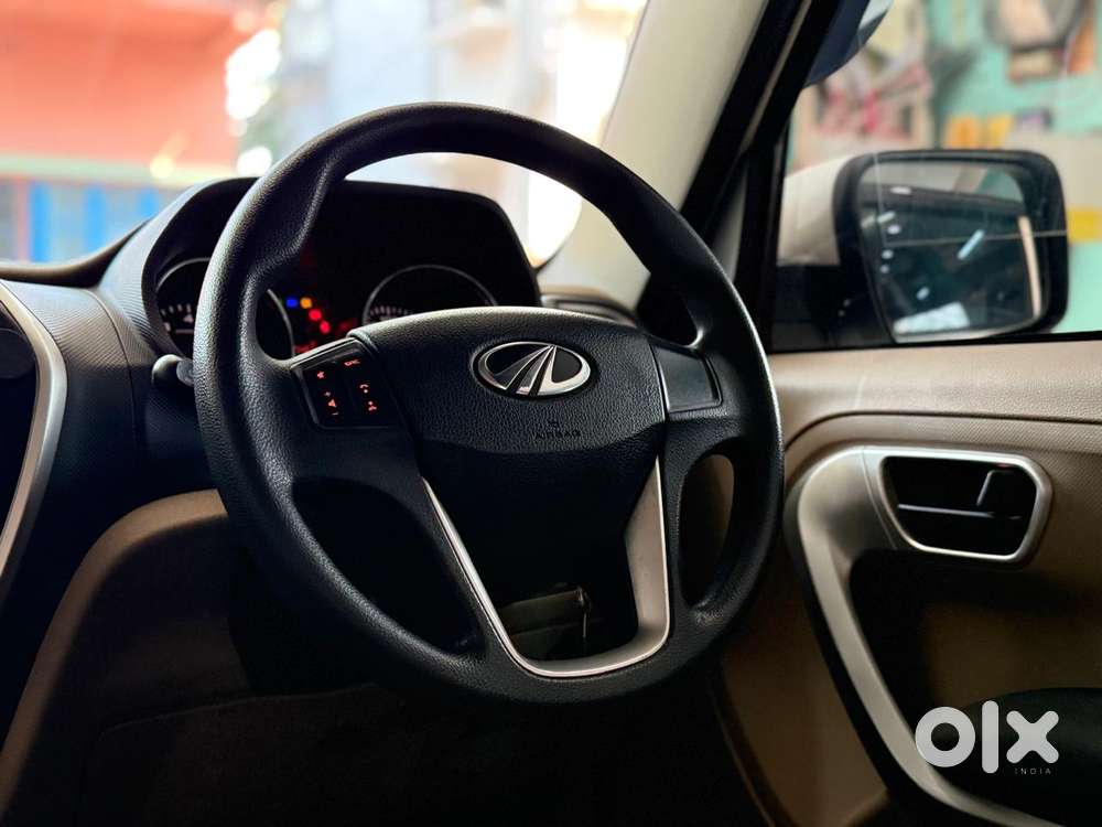 Mahindra Tuv 300 T10, 2018, Diesel