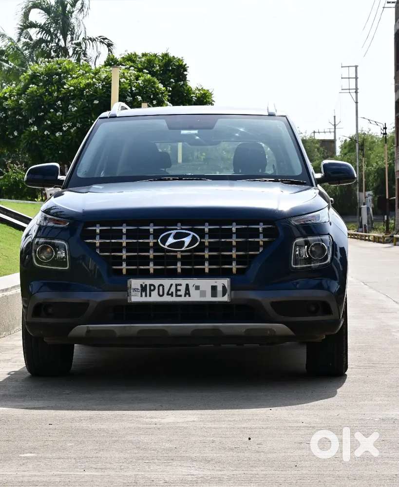 Hyundai Venue 2021 Diesel Well Maintained