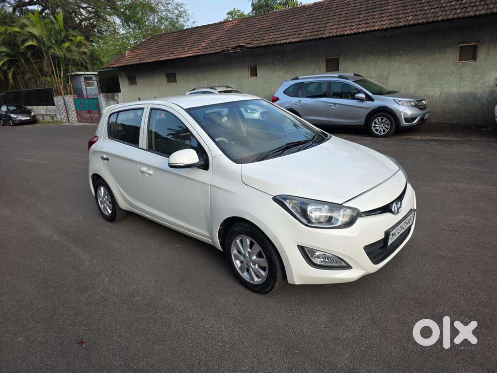 Hyundai I20 Asta 1.4 Crdi With Avn 6 Speed, 2012, Diesel