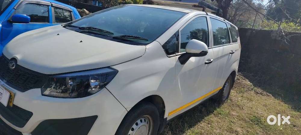 Mahindra Marazzo M4, 2019, Diesel